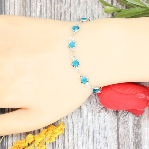 "Trendy Handmade Bracelet – A Stylish Gift for Women & Girls, MAR091743 - Picture 9 of 10